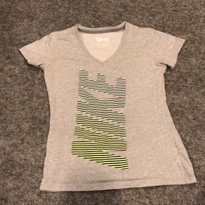 Women’s dri-fit athletic tee size small